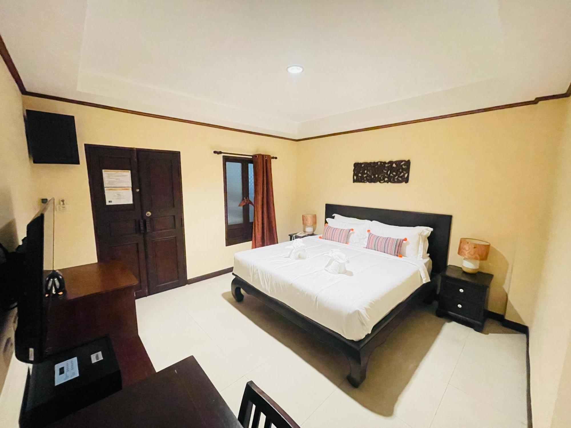 Na Thapae Chiangmai Hotel Chiang Mai Exterior photo