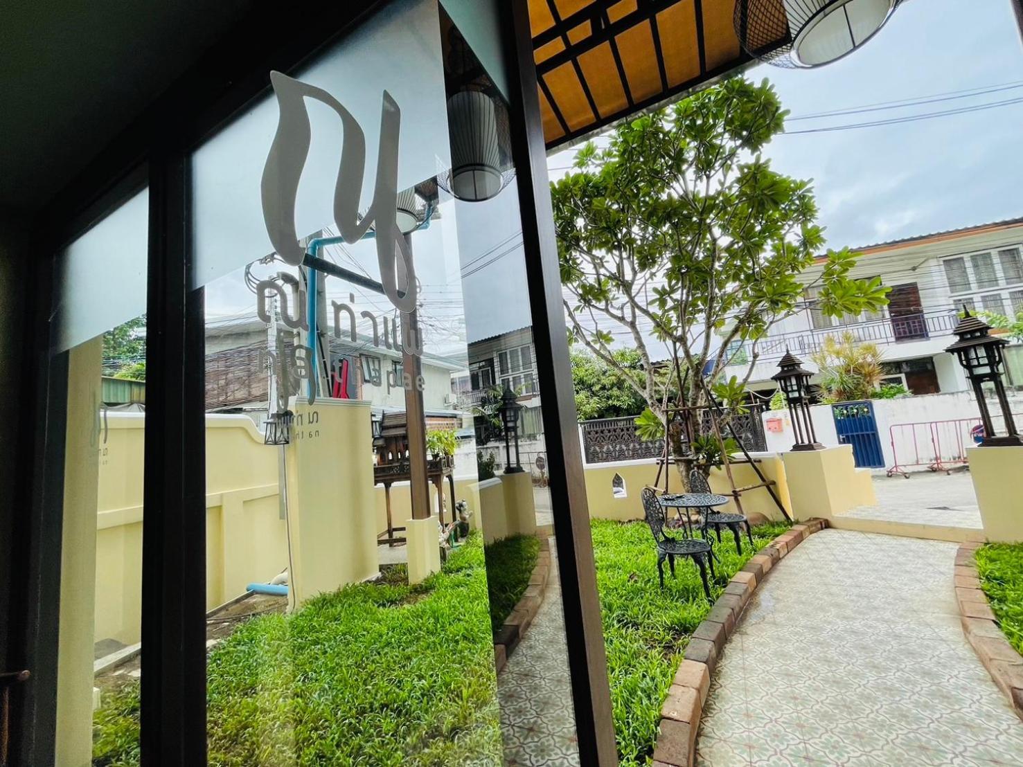 Na Thapae Chiangmai Hotel Chiang Mai Exterior photo
